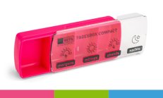 WEPA Die Apothekenmarke Tagesbox Compact in pink, auch erhältlich in grün und blau. Vier Fächer für morgens, mittags, abends und nachts.