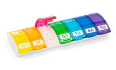 WEPA 1x7 Wochenbox im Regenbogen Design bietet UV-Schutz und jeweils ein Fach für Medikamente pro Tag pro Woche.